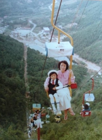 上世纪70年代的缆车，真是拿生命在玩耍啊