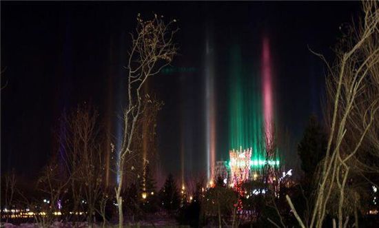 内蒙古出现日柱奇景 好像UFO降临一样