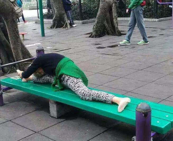 让这位82岁的姑娘告诉你，什么是人生！
