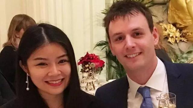 中国女嫁英国男,想留英国但签证被拒!英国政府:咋不搬到中国?