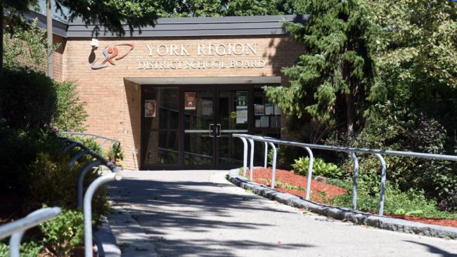 突发！加拿大少年扬言扫射血洗小学！学校现已紧急关闭，家长崩溃&hellip;