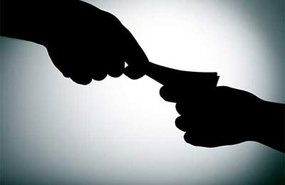 华人注意:3月1日开始:私人换汇涉及违法!存取5万以上现金需登记来源 华人注意:3月1日开始:私人换汇涉及违法!存取5万以上现金需登记来源