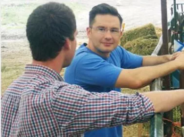 特鲁多悬了？这位帅哥有意参选总理 &ldquo;师从&rdquo;哈珀