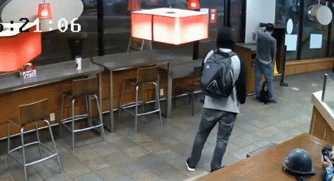 华人亲历:在温哥华DT 被一陌生女人逼到了角落 华人亲历:在温哥华DT 被一陌生女人逼到了角落