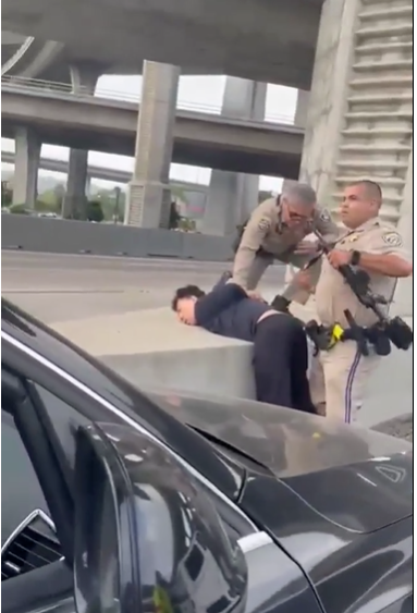 中国留学生夺枪袭警!警察中弹!身份震惊华埠 中国留学生夺枪袭警!警察中弹!身份震惊华埠