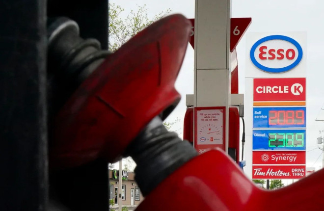 Ontario gas prices to drop 13 cents by Friday in break from 'long weekend phenomenon' | Globalnews.ca