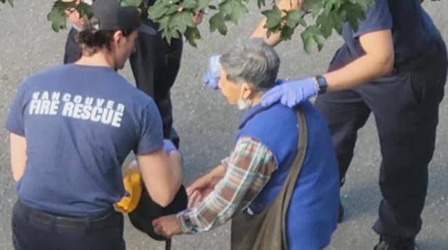 80岁华裔老人街头无辜被袭击 警方未控罪 80岁华裔老人街头无辜被袭击 警方未控罪