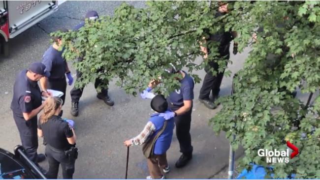 80岁华裔老人街头无辜被袭击 警方未控罪 80岁华裔老人街头无辜被袭击 警方未控罪