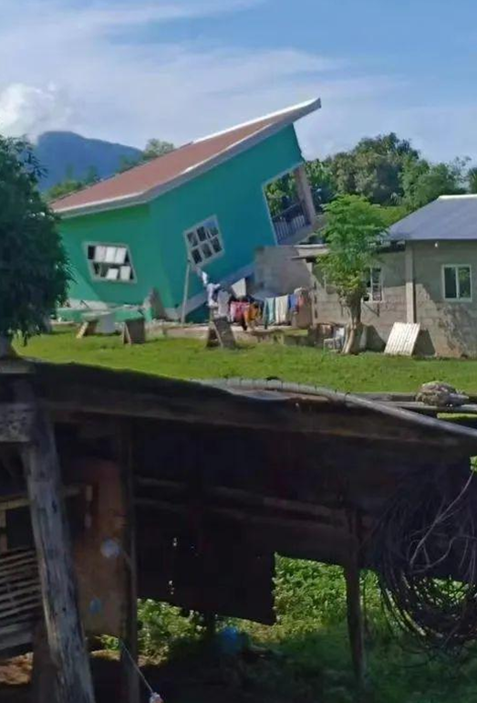 突发!旅游胜地7级地震 伤亡数十 引发海啸 突发!旅游胜地7级地震 伤亡数十 引发海啸