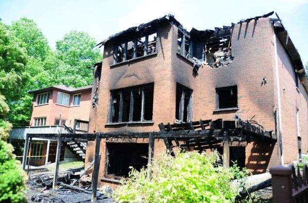 加拿大分租房发生恐怖火灾:一名亚裔留学生身亡 加拿大分租房发生恐怖火灾:一名亚裔留学生身亡