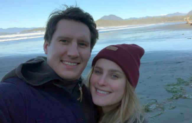 社死！大温妹子第一次去男友家 就把马桶给堵了