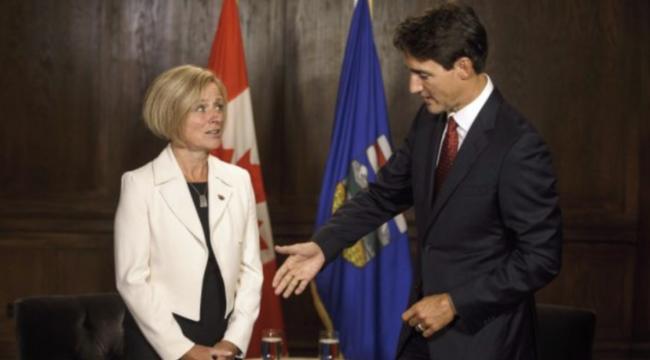 尴尬!特鲁多与省长握手遇冷!被疑传递重要信号 尴尬!特鲁多与省长握手遇冷!被疑传递重要信号