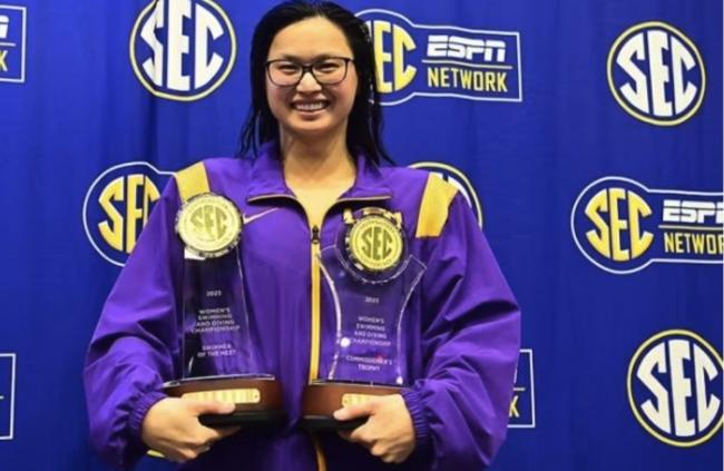 加国华裔泳将麦克尼尔 破美大学生游泳纪录