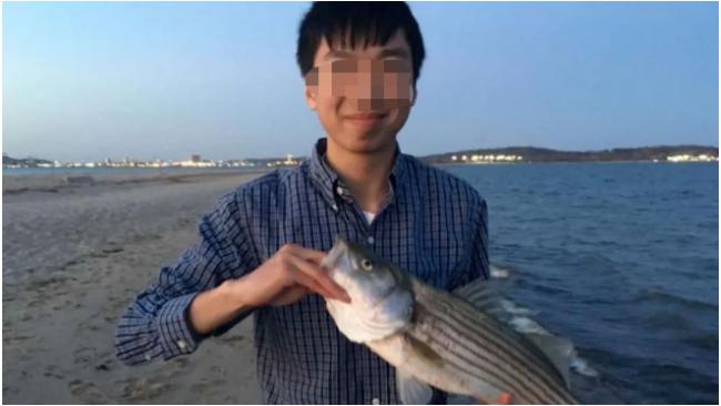 耶鲁华人生为避动物车祸身亡!父母获赔00万 耶鲁华人生为避动物车祸身亡!父母获赔00万