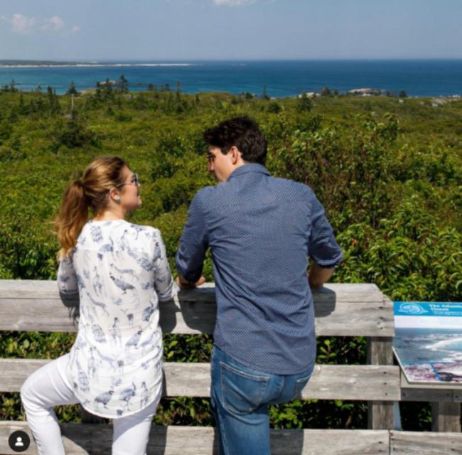 特鲁多难逃家族魔咒！苏菲已搬走 细节曝光！