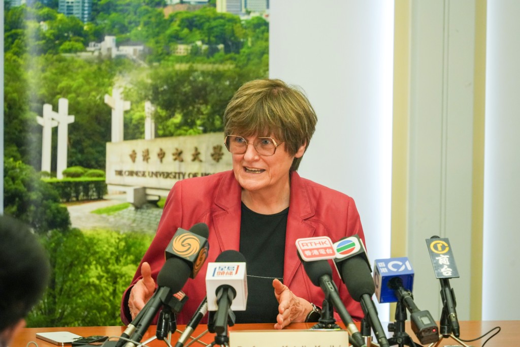 考里科把科研成就归功于团队合作,更寄语女性科学家要适当减压。(吴艳玲摄) 考里科把科研成就归功于团队合作,更寄语女性科学家要适当减压。(吴艳玲摄)