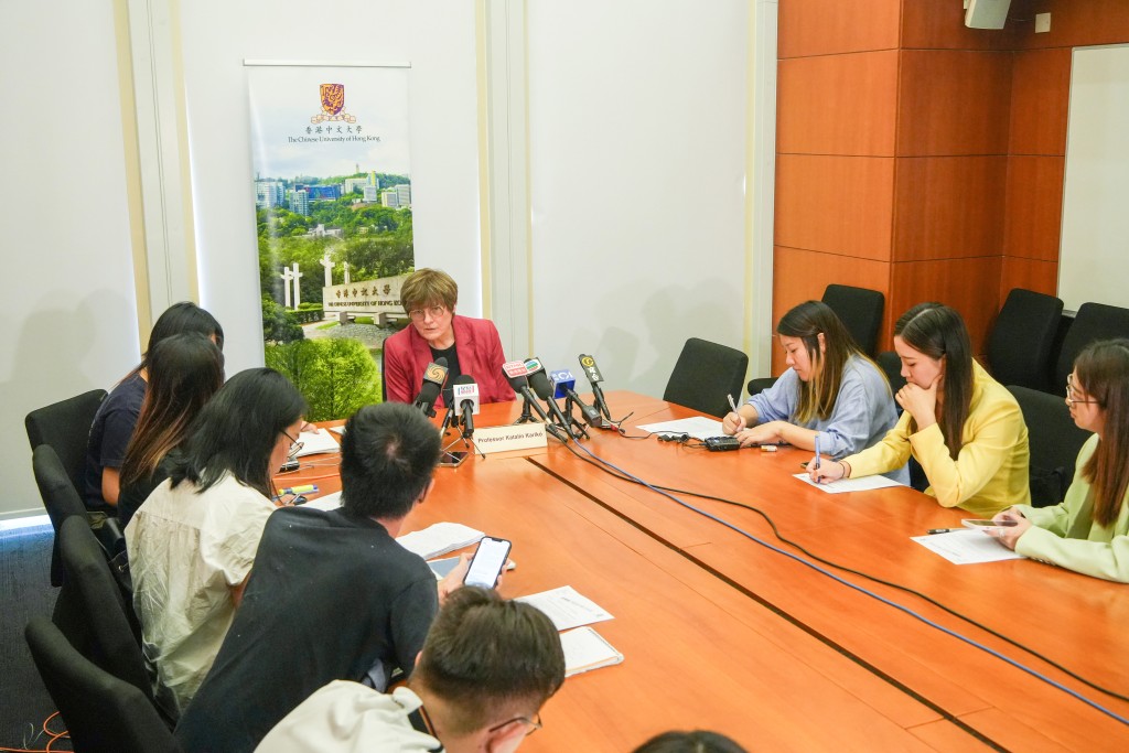 考里科把科研成就归功于团队合作,更寄语女性科学家要适当减压。(吴艳玲摄) 考里科把科研成就归功于团队合作,更寄语女性科学家要适当减压。(吴艳玲摄)