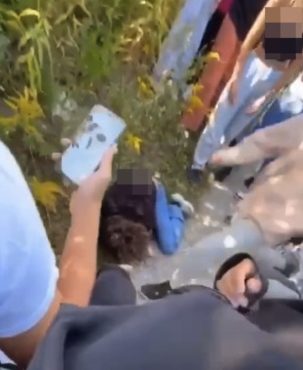 朋友圈曝光:华人区著名高中惊现霸凌事件 朋友圈曝光:华人区著名高中惊现霸凌事件