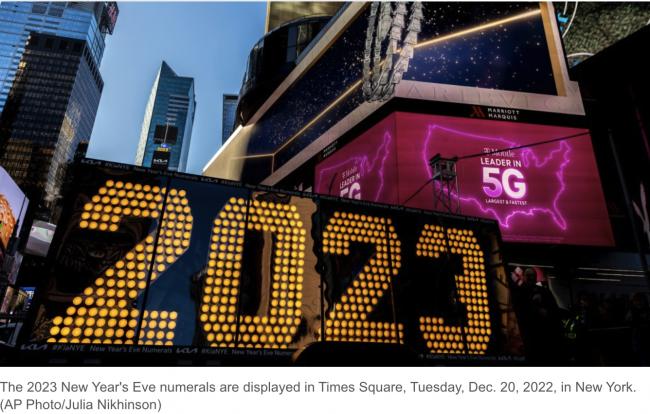 加拿大人总结对2023年的感受:感激、疲惫! 加拿大人总结对2023年的感受:感激、疲惫!
