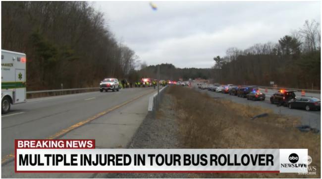 突发!加拿大旅游大巴侧翻 已致1人死亡 突发!加拿大旅游大巴侧翻 已致1人死亡