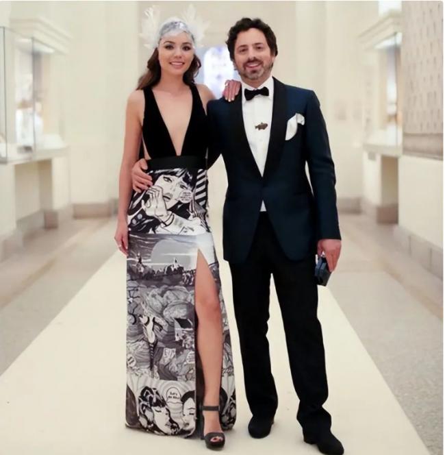 她成美首位华裔副总统候选人?曾被曝出轨马斯克 她成美首位华裔副总统候选人?曾被曝出轨马斯克