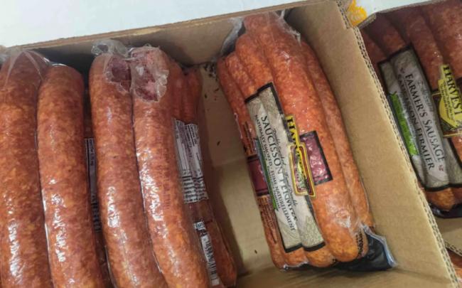 恶心！华人曝光Costco&ldquo;鼠啃香肠&rdquo; 卖得火热