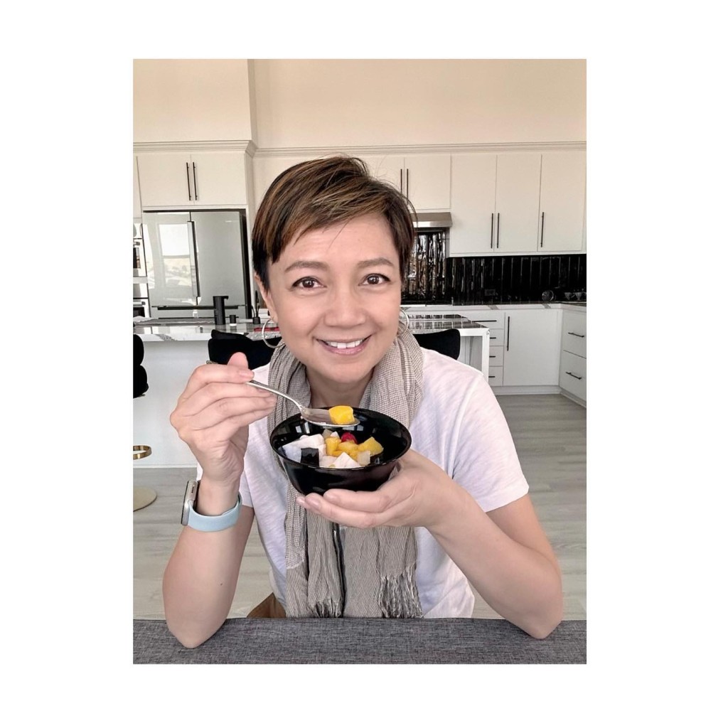 近年杨婉仪与子女在美国生活,IG从不见老公身影。 近年杨婉仪与子女在美国生活,IG从不见老公身影。