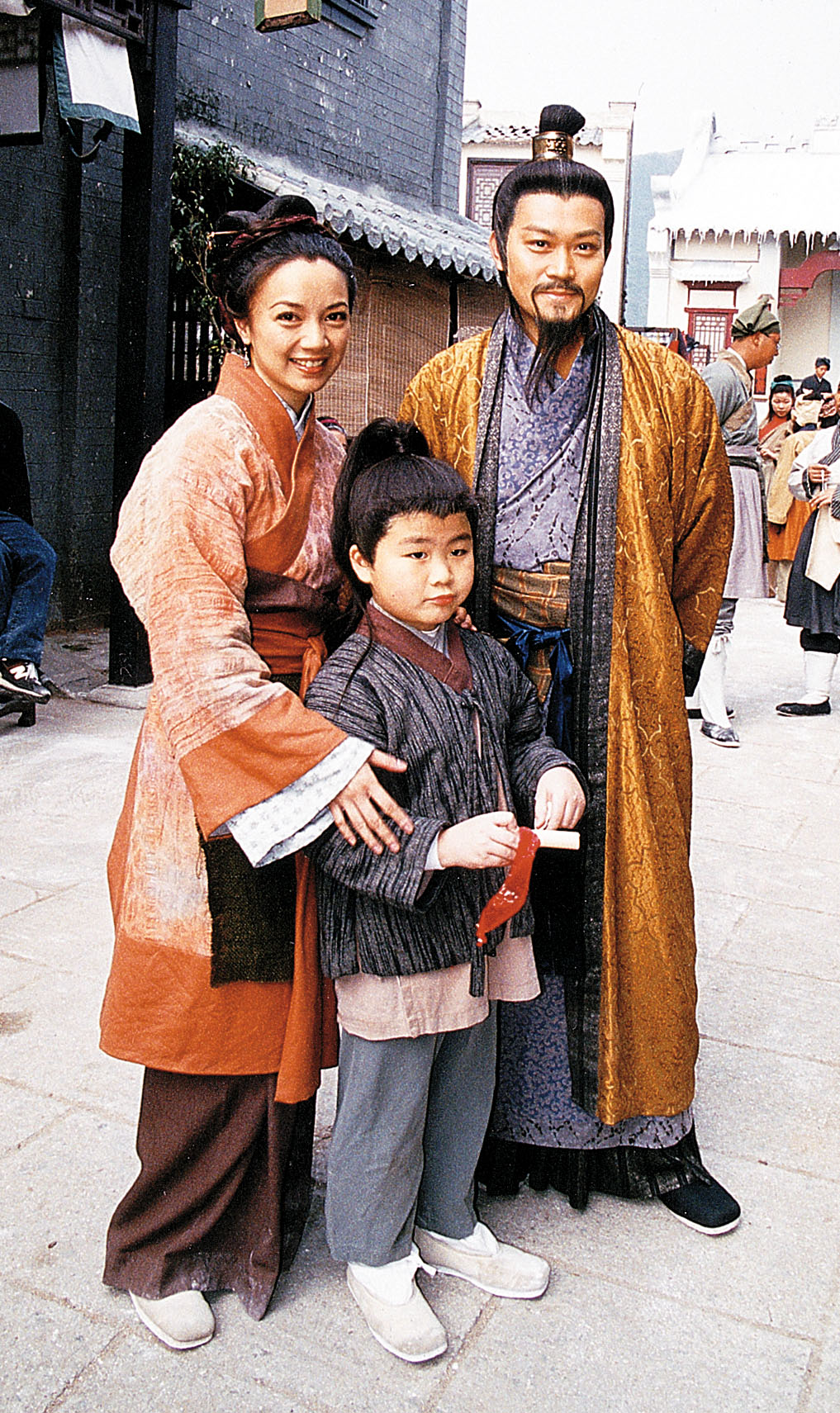 当年拍过《封神榜》、《戆夫成龙》等剧集。 当年拍过《封神榜》、《戆夫成龙》等剧集。