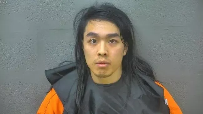 重判!华裔男花$100"包养"14岁少女 刑期与谋杀相当