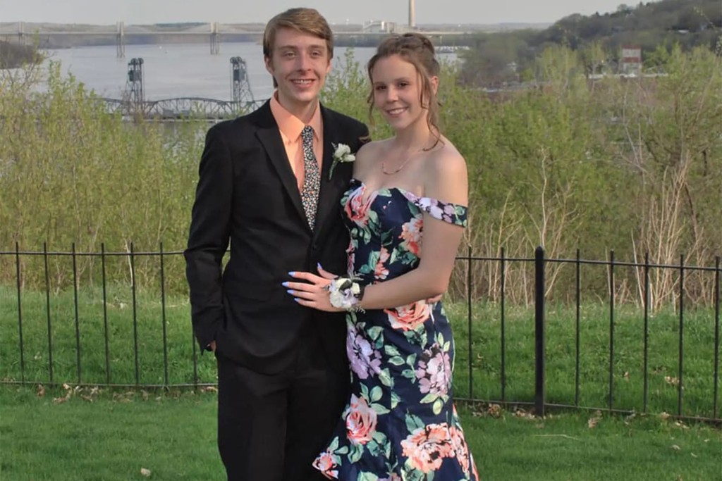 伯格曼(Madison Bergmann)原定7月底与男友结婚,如今婚事已告吹。 facebook 伯格曼(Madison Bergmann)原定7月底与男友结婚,如今婚事已告吹。 facebook