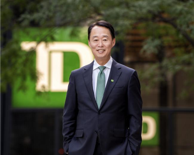 加拿大银行巨头印度裔总裁辞职,新换一位亚裔CEO 加拿大银行巨头印度裔总裁辞职,新换一位亚裔CEO