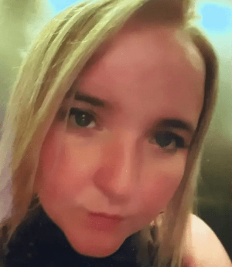 法庭文件指，娜塔莉身高仅 5 英尺多一点，体重43 公斤，是&ldquo;弱势女性&rdquo;。