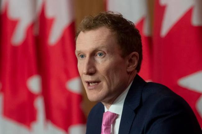 又整事?加拿大考虑给30万临时居民狂送枫叶卡!再“造”纳税人.1亿 又整事?加拿大考虑给30万临时居民狂送枫叶卡!再“造”纳税人.1亿