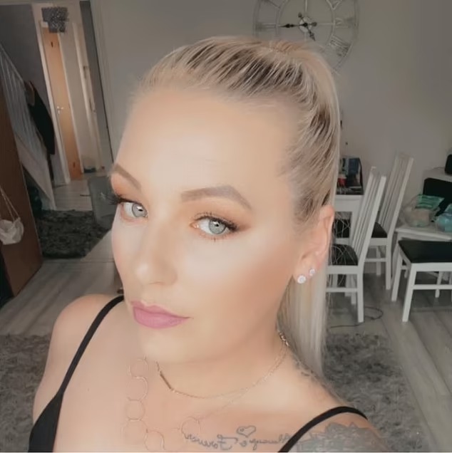 豪威尔斯前女友埃文斯。网图