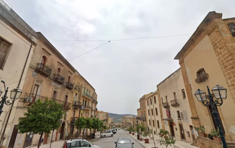 “1欧元房屋”热潮再起!美国买家带动意大利小镇