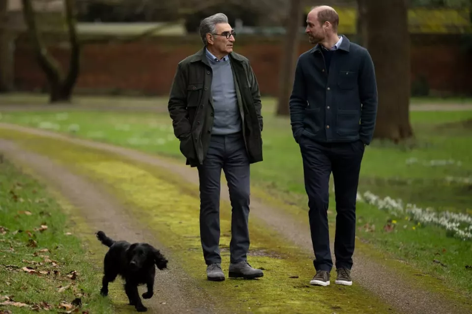 威廉王子罕见详述家庭生活：凯特患癌对仨娃有影响