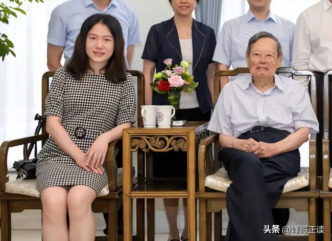 杨振宁与长子的一通电话,暴露了翁帆真实地位 杨振宁与长子的一通电话,暴露了翁帆真实地位