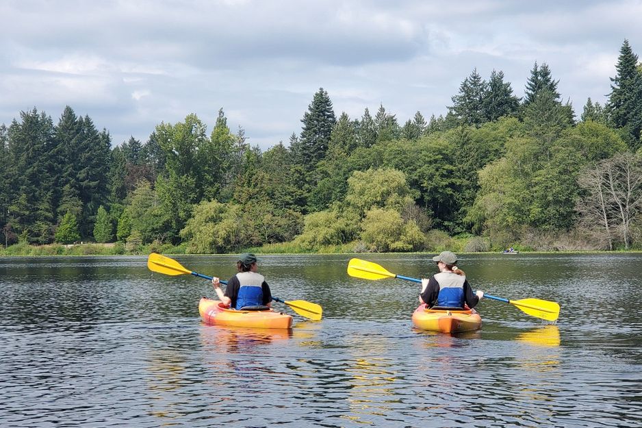 为什么大温哥华地区的一个湖泊是完美的夏日水上冒险