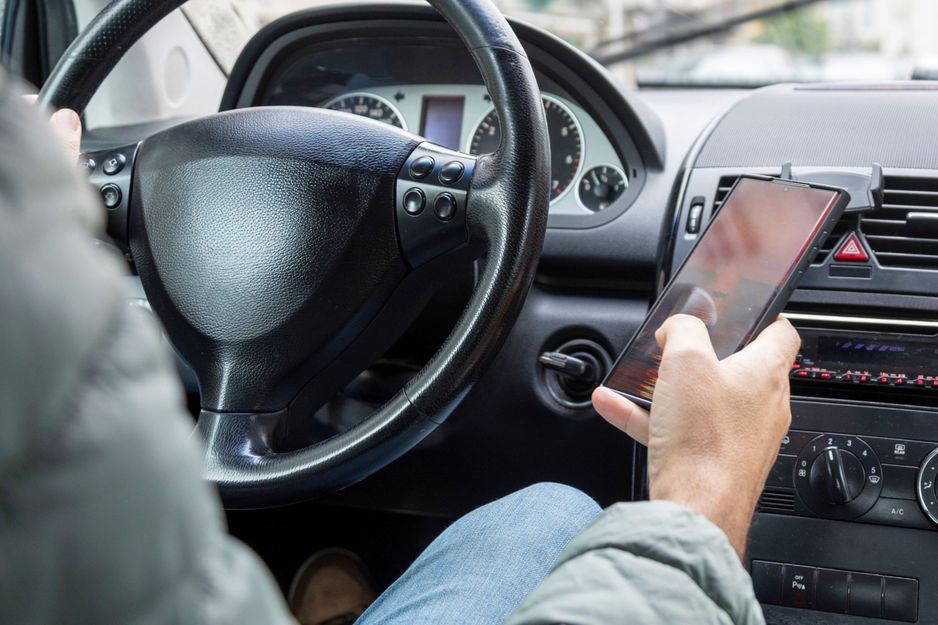 一天内在列治文发放的分心驾驶罚款达6万美元