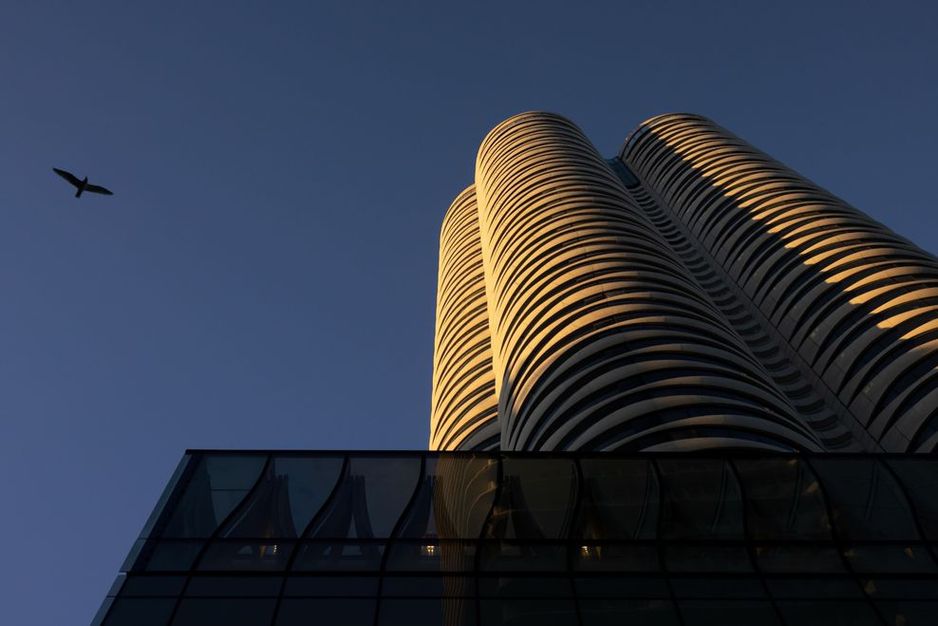 温哥华蝴蝶塔投资者损失惨重