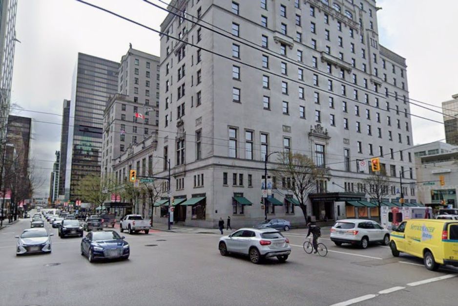 温哥华市中心一名陌生人袭击婴儿车内的儿童