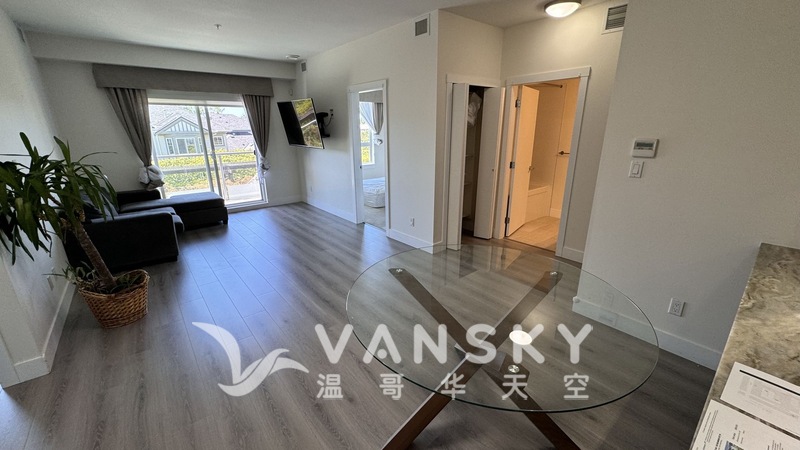 列治文西区三室两卫公寓分租