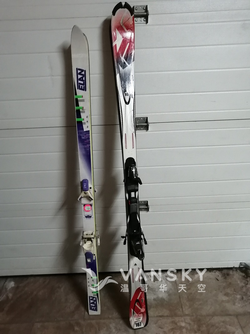 高品质欧洲产滑雪双板两副