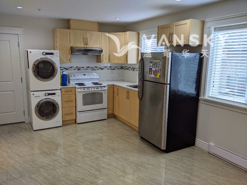 250109094731_kitchen.jpg