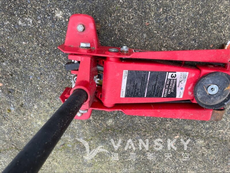 250226200750_千斤顶.jpg
