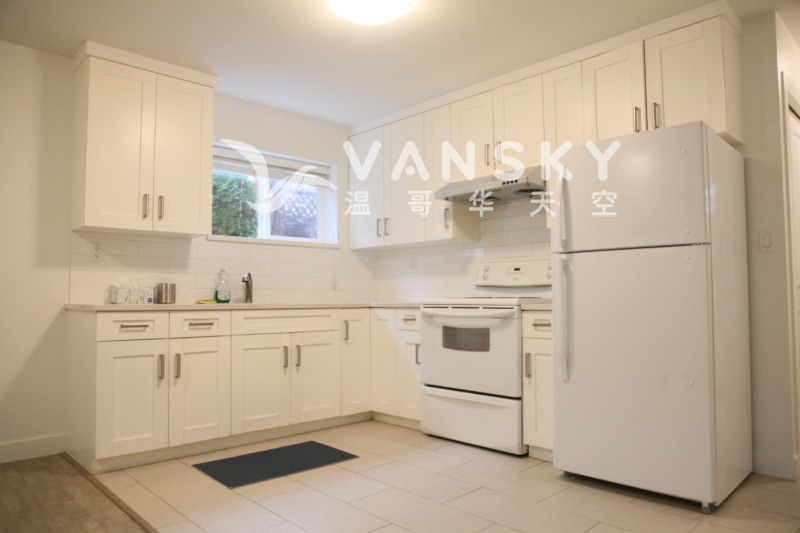 250304202902_Kitchen.jpg