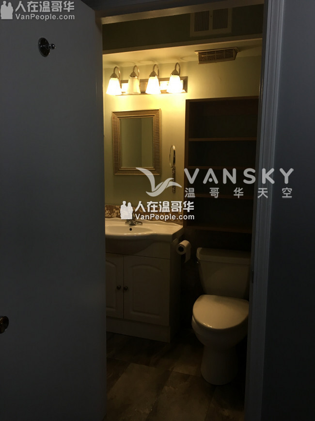 Buquitlam SFU和T&T 附近 独立出入套一室一厅房适合学生以及上班族