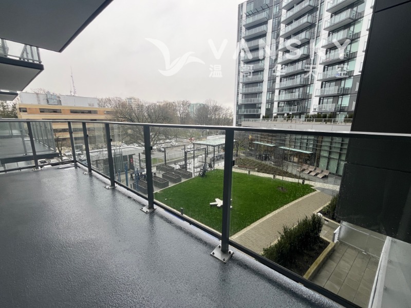 250323155400_Balcony.JPG