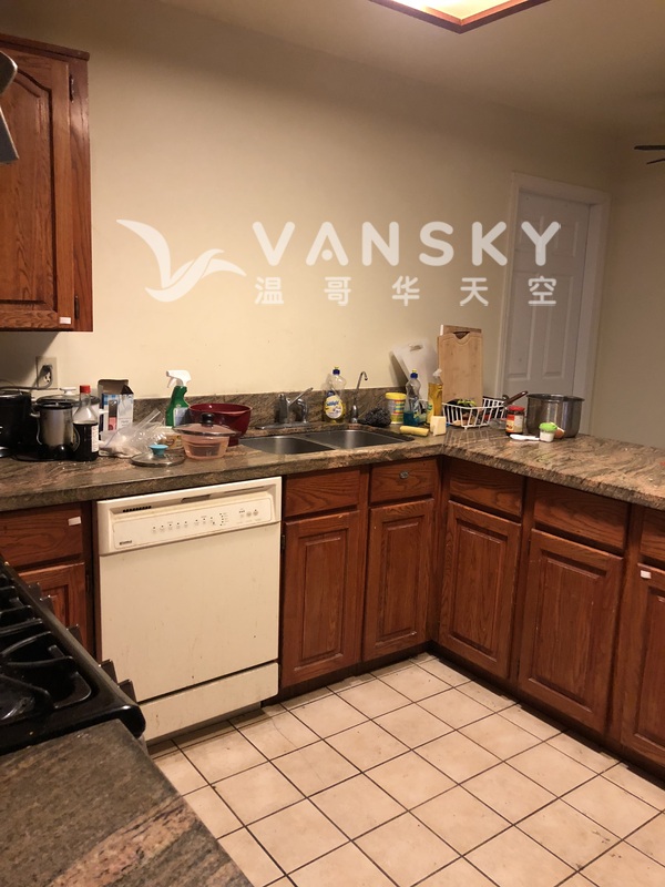 本拿比Metrotown北独立屋内1单人套房出租760