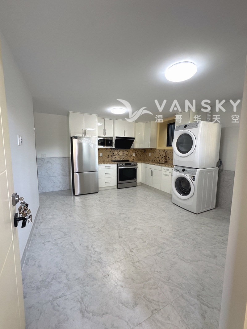  Metrotown 附近全新新建豪华独立屋出租套间和单间